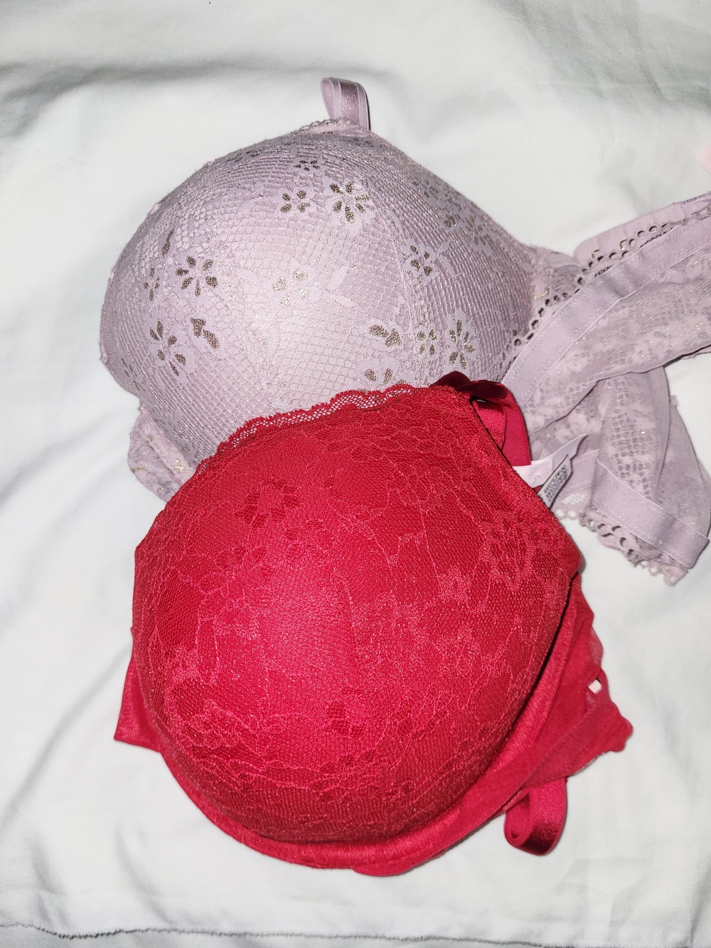 Victoria's Secret Lace Push-Up Bras/giveaway